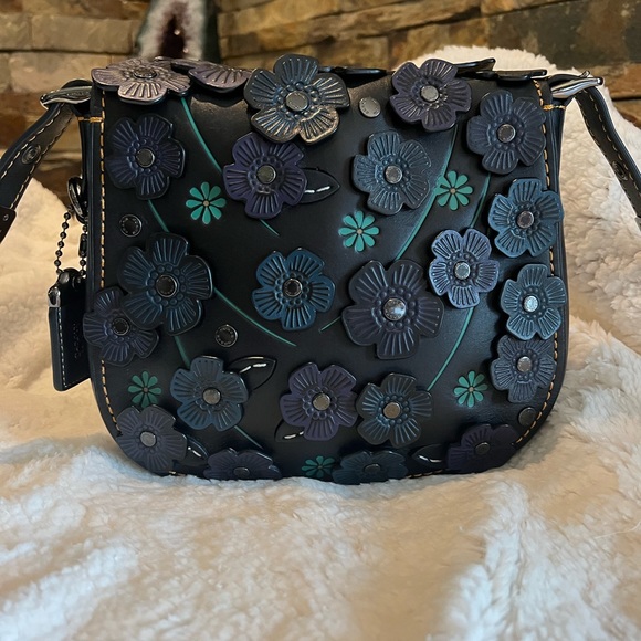 Coach Leather Saddle Bag 23 with Tea Rose - Picture 4 of 9